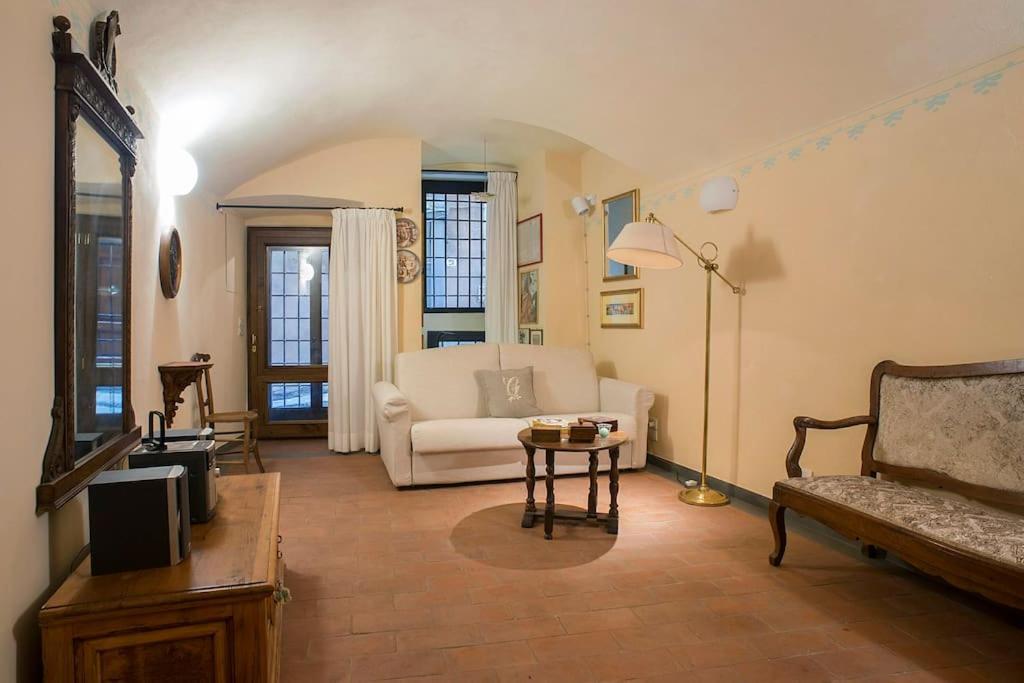 Il Rifugio Di Michelangelo.firenze,ponte Vecchio.